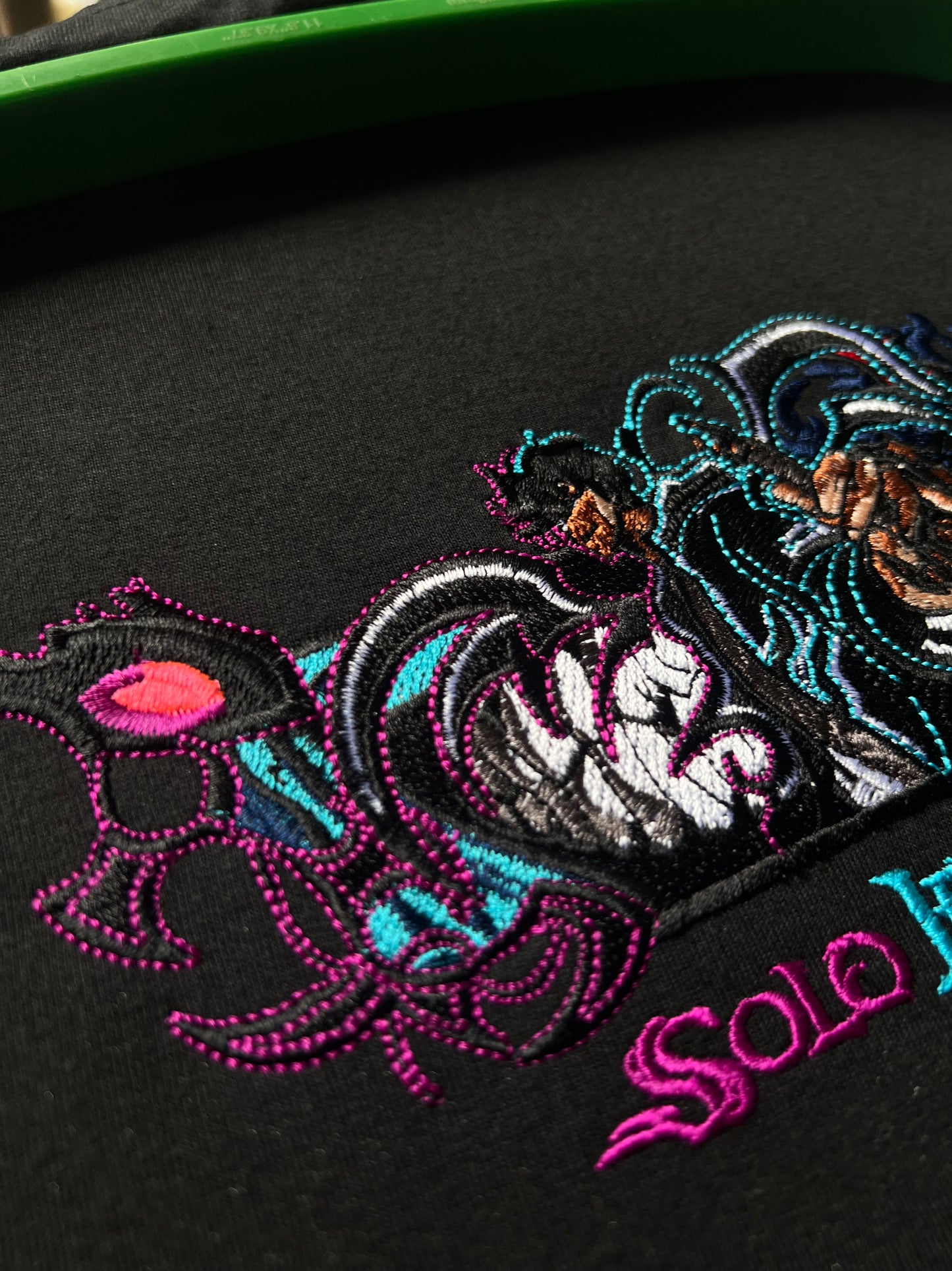 Embroidered and DTF Print Sung Jin Woo Solo Leveling T-shirt anime