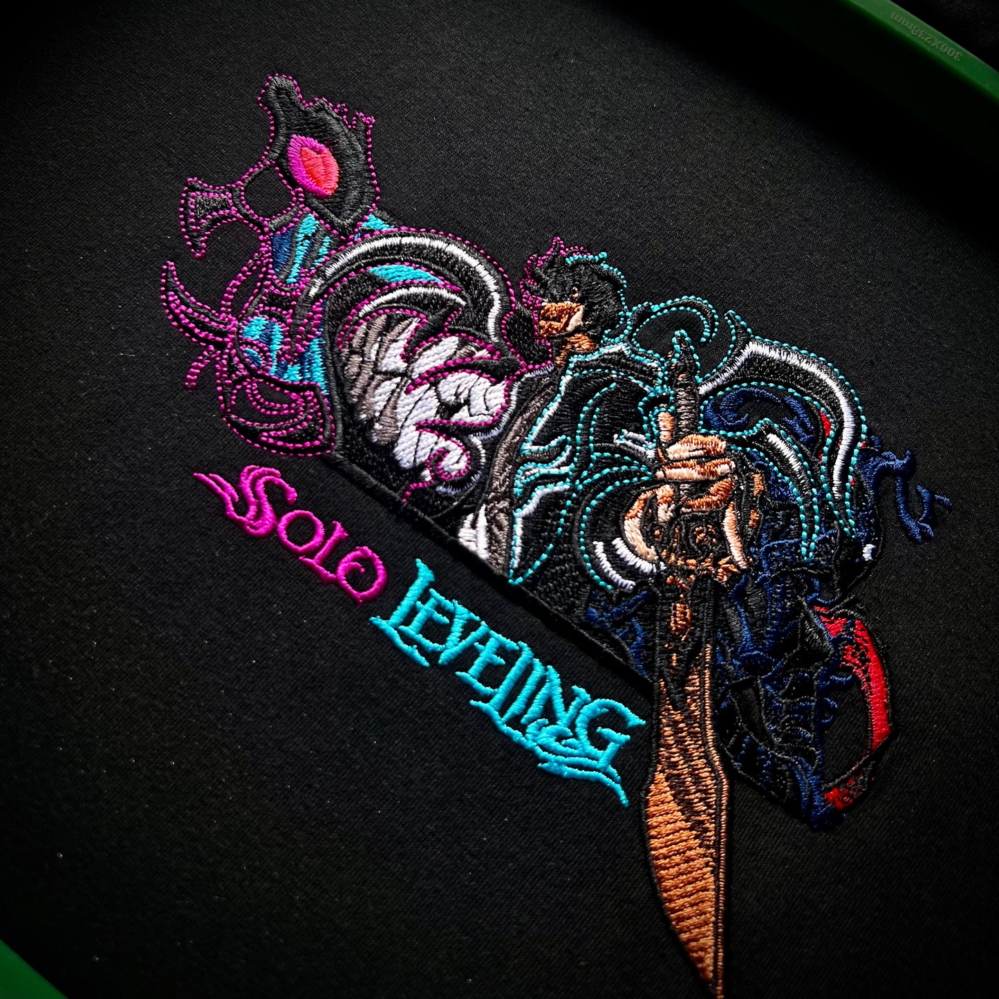 Embroidered and DTF Print Sung Jin Woo Solo Leveling T-shirt anime